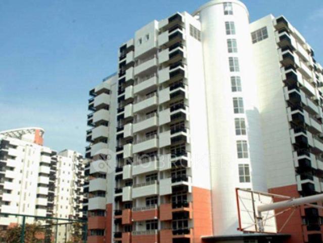 4 BHK Flat In Sahara Grace Condominium for Rent In Sector 28