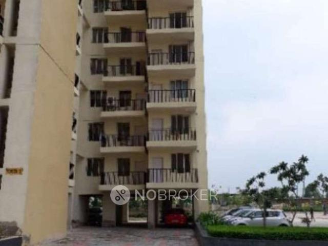 4 BHK Flat In Sare Green Parc For Sale In Sector 92