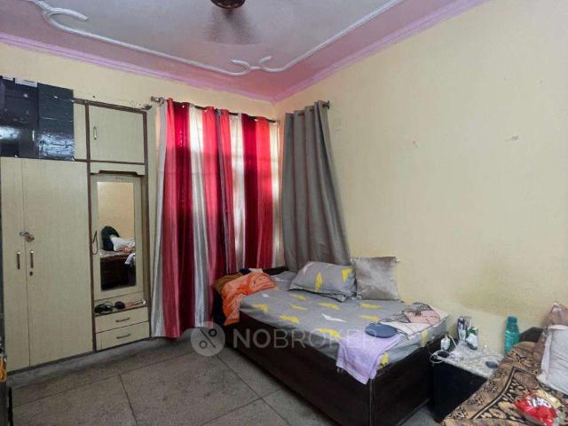 4 BHK Flat In Shatabdi Rail Vihar, Sector 62 For Sale In Se