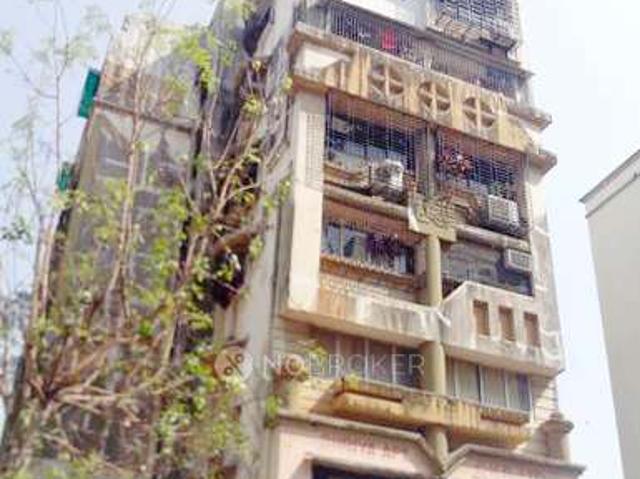 4 BHK Flat In Shriya Apartment C. H.s For Sale In Goregaon West
