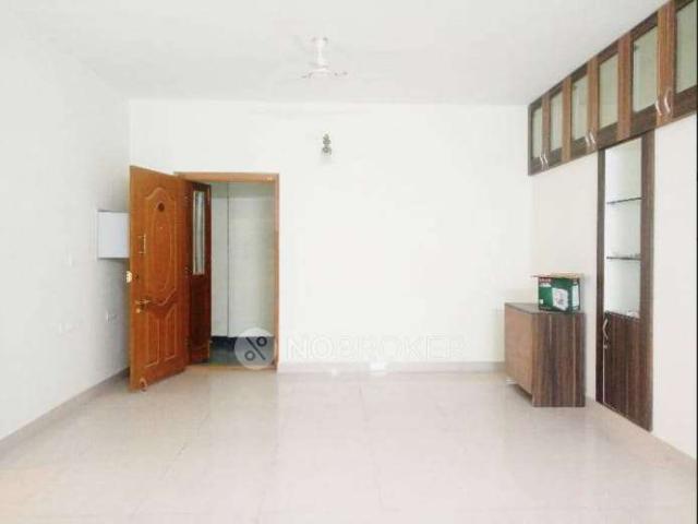 4 BHK Flat In Shrusti Vedanshi Apartments, Velachery For Sal