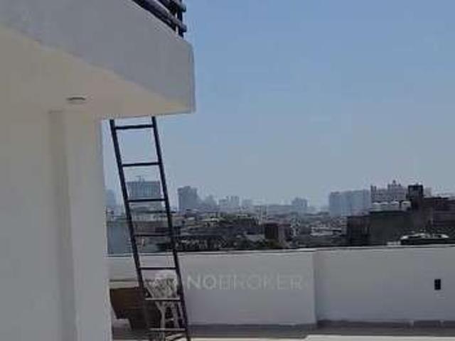 4 BHK Flat In Unitech Rodeo Drive, South City Ii for Rent I