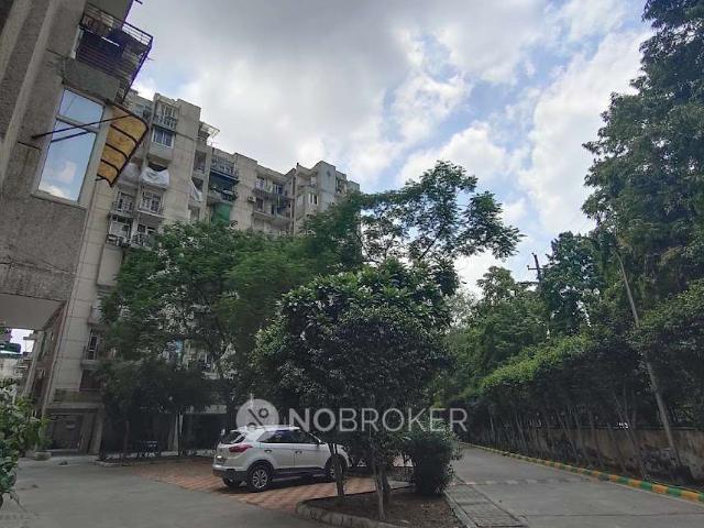 4 BHK Flat In Vivek Vihar For Sale In Sector 82