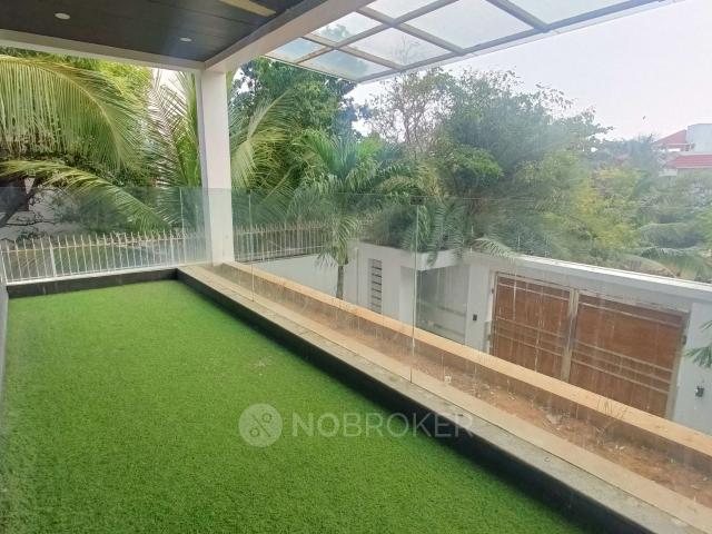 4+ BHK House for Lease In Panayur Beach