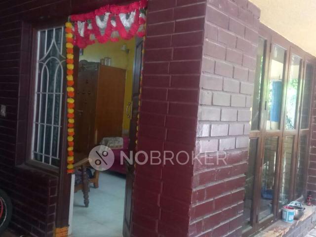 4 BHK House For Sale In 908, 2nd G Cross Road