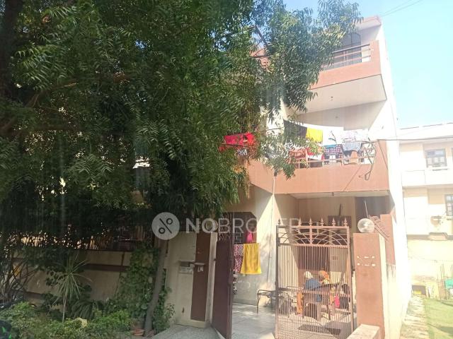 4+ BHK House For Sale In 1054, Pocket C, Sector 21, Gurugra