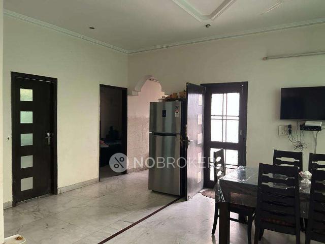 4+ BHK House For Sale In Block 16