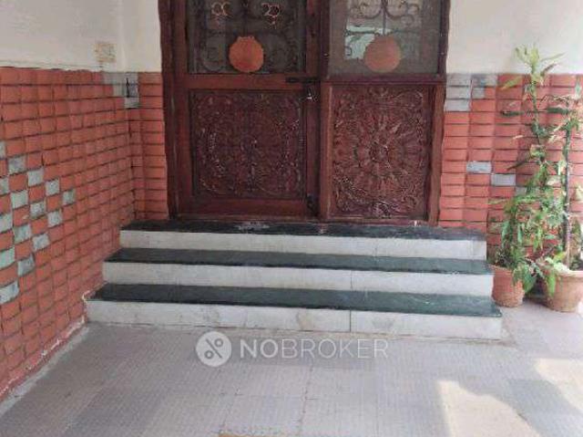 4+ BHK House For Sale In Chetpet