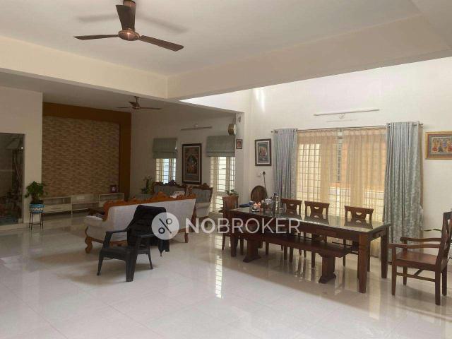 4+ BHK House For Sale In Defence Colony