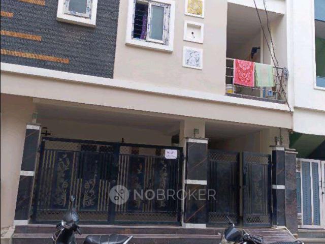 4+ BHK House For Sale In Hafeezpet