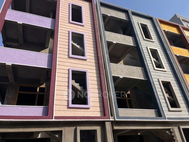 4+ BHK House For Sale In Isnapur