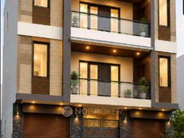 4+ BHK House For Sale In Kapasiya Scaffolding Noida