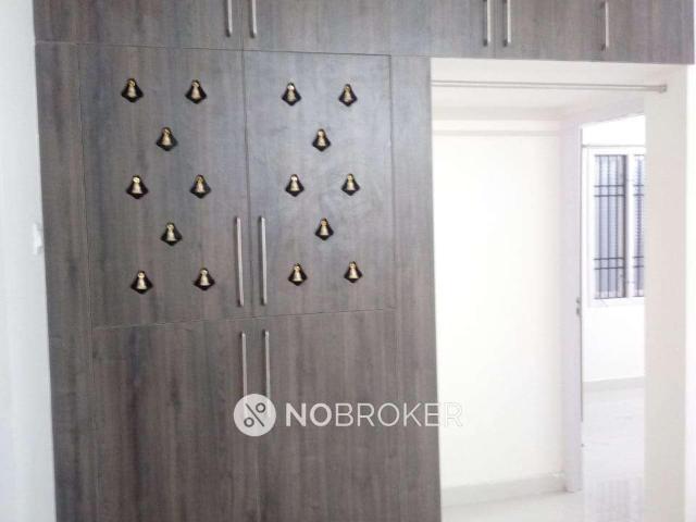 4+ BHK House For Sale In Kolathur