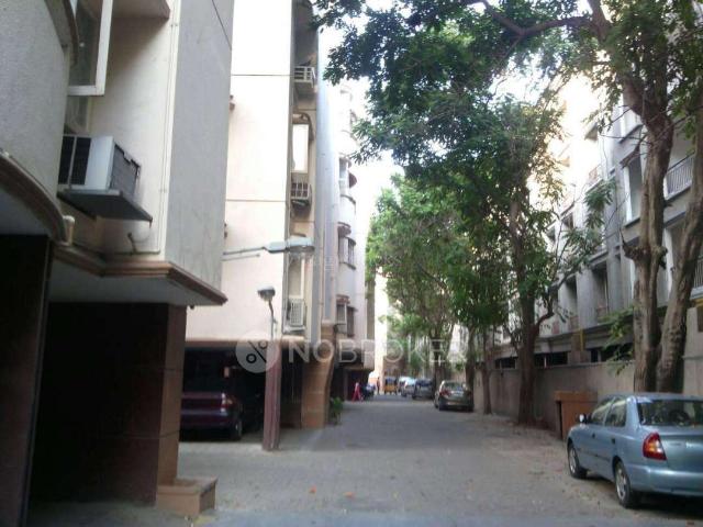 4+ BHK House For Sale In Kotturpuram