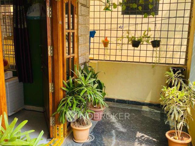 4+ BHK House For Sale In Mallampet