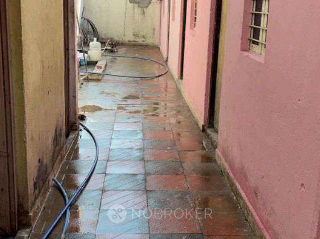 4+ BHK House For Sale In New Hafeezpet