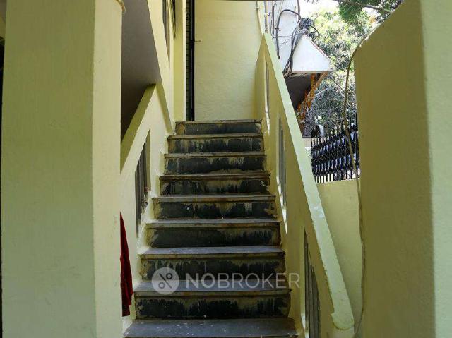 4+ BHK House For Sale In New Nallakunta