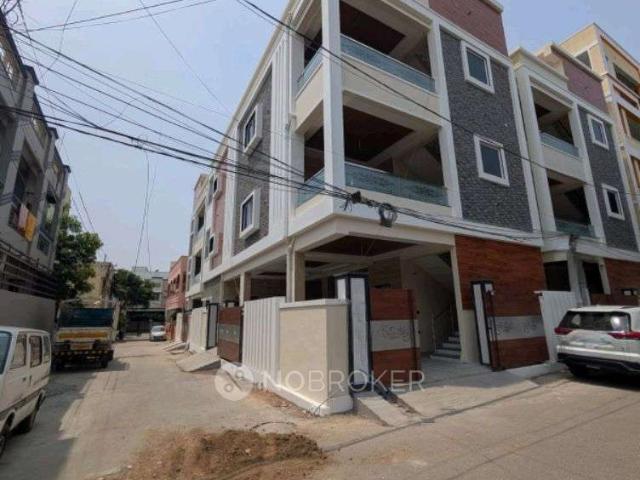 4+ BHK House For Sale In Old Neredmet