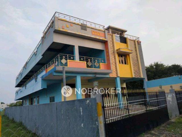 4+ BHK House For Sale In Red Hills
