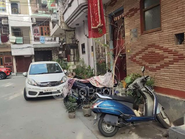 4+ BHK House For Sale In Rohini