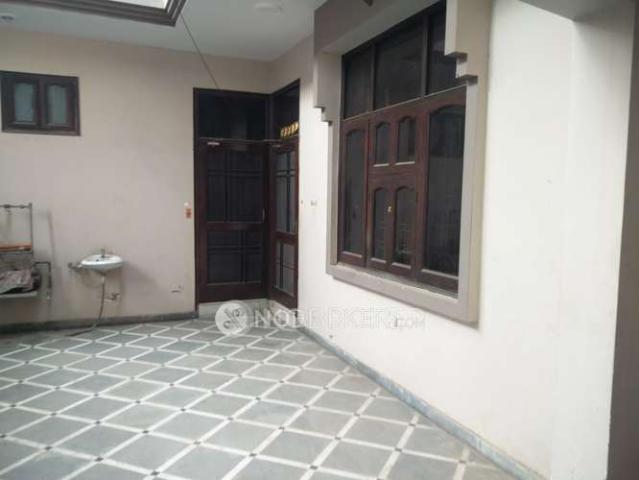 4+ BHK House For Sale In Sector 11
