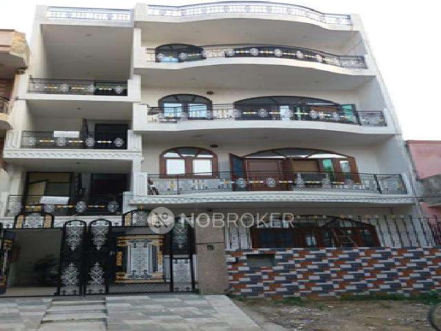 4+ BHK House For Sale In Sector 23a
