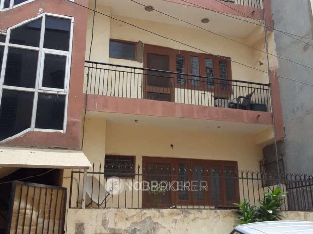 4+ BHK House For Sale In Sector 24