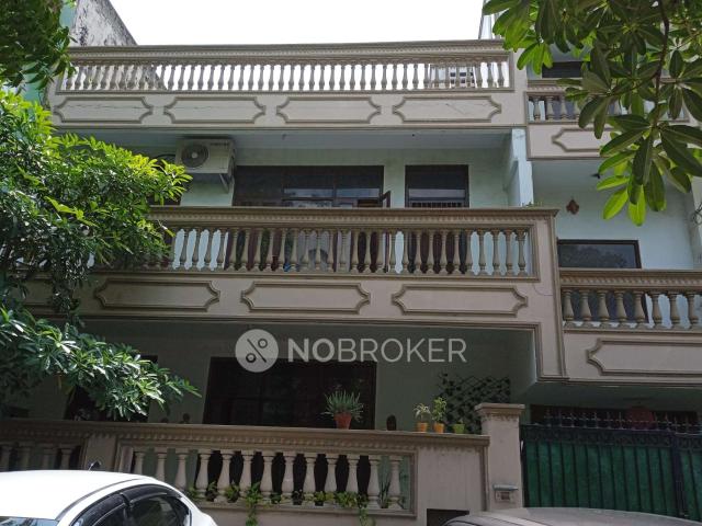 4+ BHK House For Sale In Sector 41
