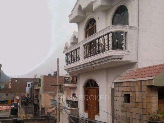 4+ BHK House For Sale In Sector 48
