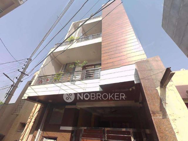 4+ BHK House For Sale In Sector 52