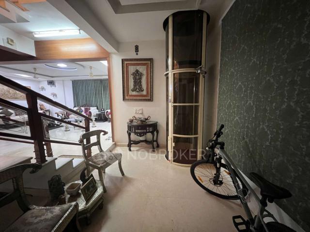 4+ BHK House for Rent In Indiranagar