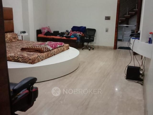4+ BHK House for Rent In Noida