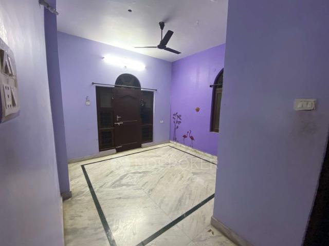 4+ BHK House for Rent In Saket Colony