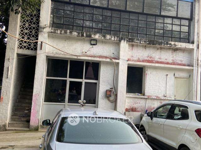 4+ BHK House for Rent In Sector 17