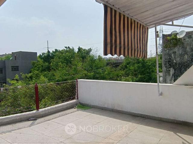 4+ BHK House for Rent In Sector 33