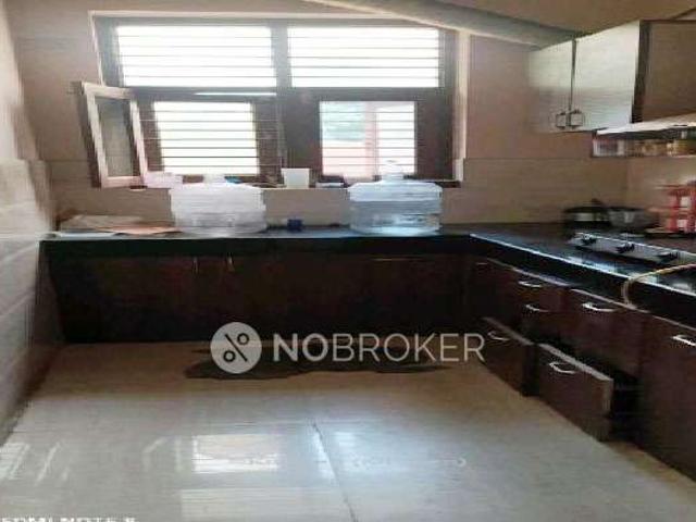 4+ BHK House for Rent In Sector 40