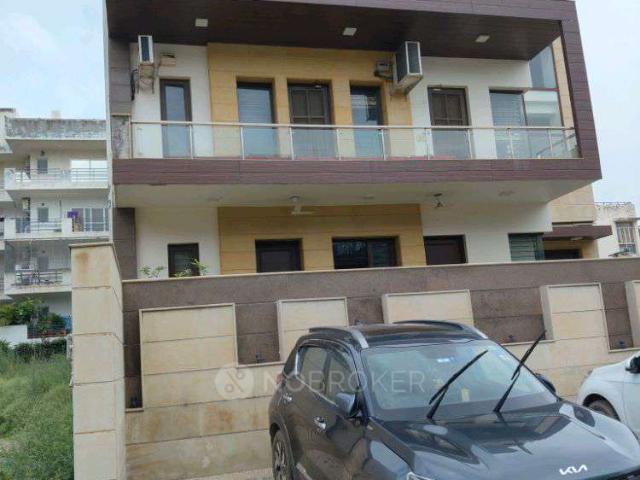 4 BHK House for Rent In Sector 57 Park