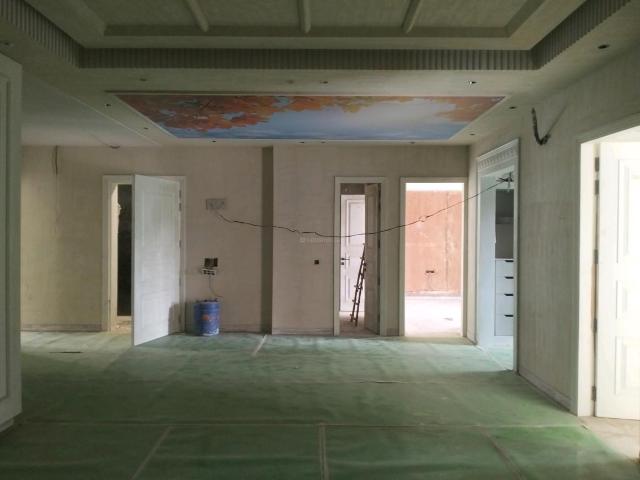 4 BHK Independent Builder Floor in Mukherjee Nagar for resale New Delhi. The reference number is 20569117