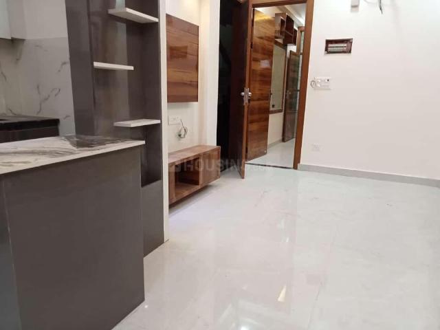 4 BHK Independent Builder Floor in Mahavir Enclave for resale New Delhi. The reference number is 17087861