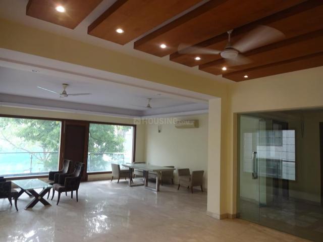 4 BHK Independent Builder Floor in Maharani Bagh for resale New Delhi. The reference number is 19492899