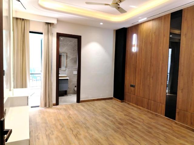 4 BHK Independent Builder Floor in Mayfield Garden for resale Gurgaon. The reference number is 17707465