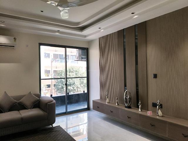 4 BHK Independent Builder Floor in Mayfield Garden for resale Gurgaon. The reference number is 19445082