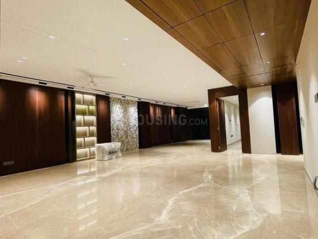 4 BHK Independent Builder Floor in Model Town for resale New Delhi. The reference number is 12049275