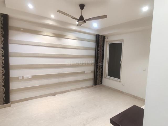 4 BHK Independent Builder Floor in Model Town for resale New Delhi. The reference number is 19504140
