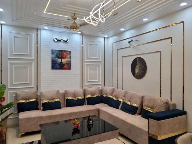 4 BHK Apartment in Nangli Sakrawati for resale New Delhi. The reference number is 20567728