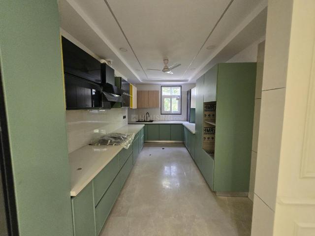 4 BHK Independent Builder Floor in Naraina for resale New Delhi. The reference number is 20692063