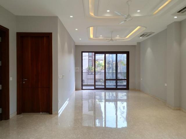 4 BHK Independent Builder Floor in Neeti Bagh for resale New Delhi. The reference number is 20405791