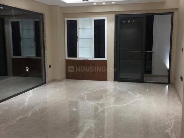 4 BHK Independent Builder Floor in New Friends Colony for resale South Delhi. The reference number is 16636909