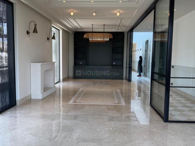 4 BHK Independent Builder Floor in New Friends Colony for resale South East Delhi. The reference number is 16889594