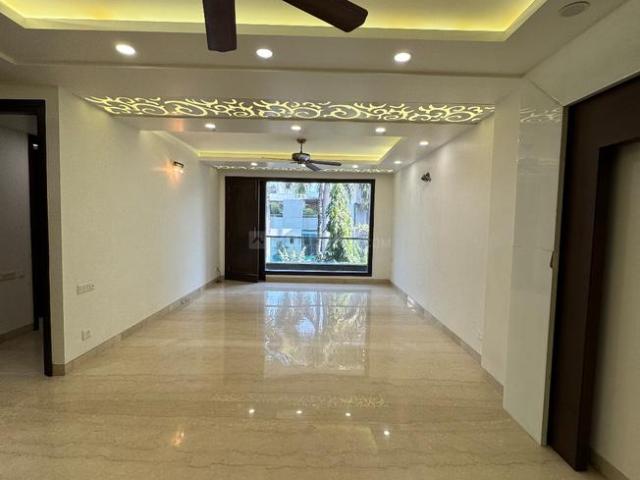 4 BHK Independent Builder Floor in New Friends Colony for resale New Delhi. The reference number is 19043734
